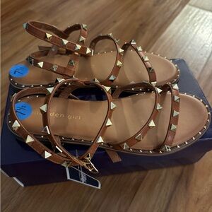 Madden Girl Fairway Cognac Footwear